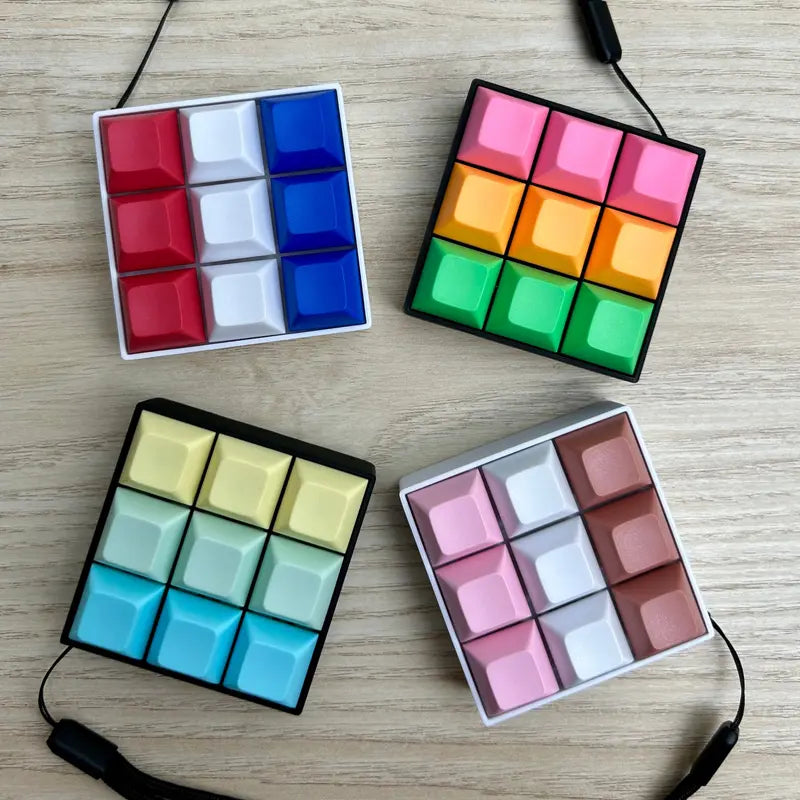 🧩 The 9-Key Mechanical Keyboard Keychain